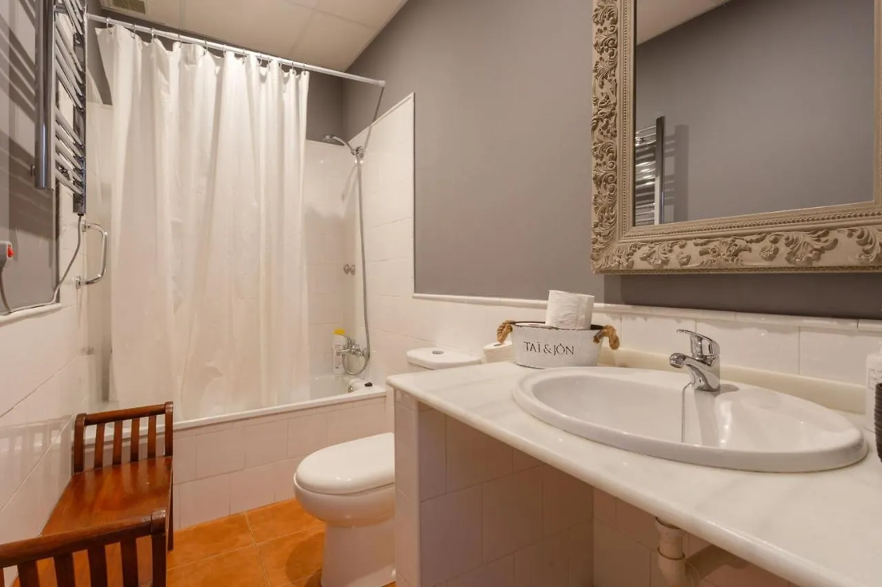 Almas Apartments Adults Only By Cadiz4Rentals