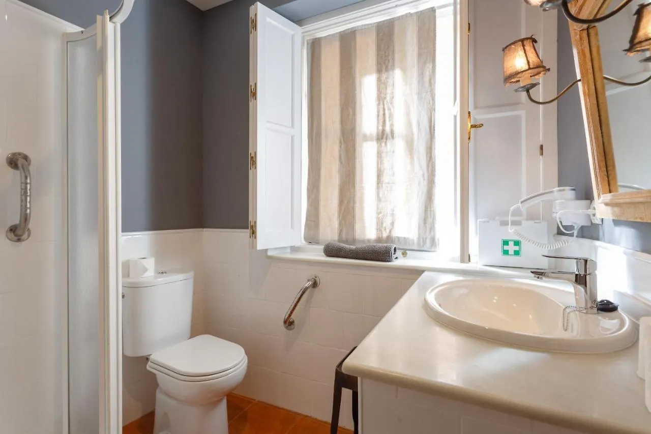Almas Apartments Adults Only By Cadiz4Rentals